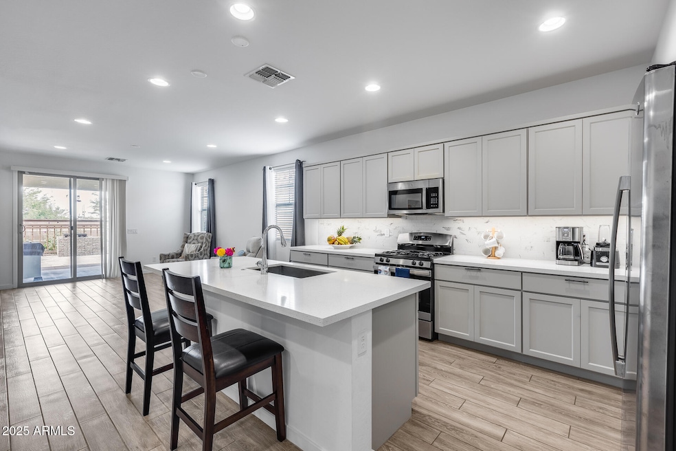 11574 W Luxton Ln, Avondale, AZ 85323 - photo 1