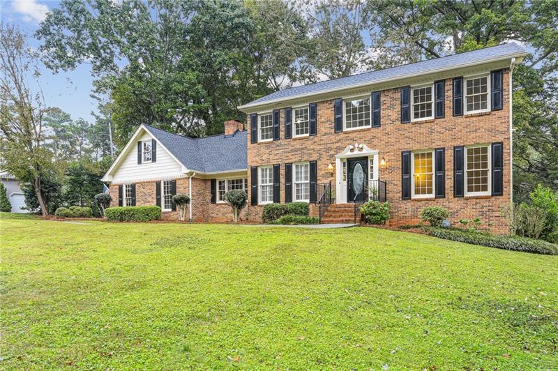Welcome to 2371 Norwich Drive - A classic traditio