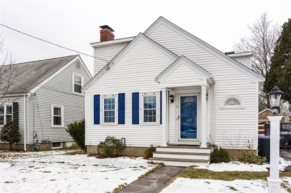31 Holland Ave, Riverside, RI 02915 - photo 1