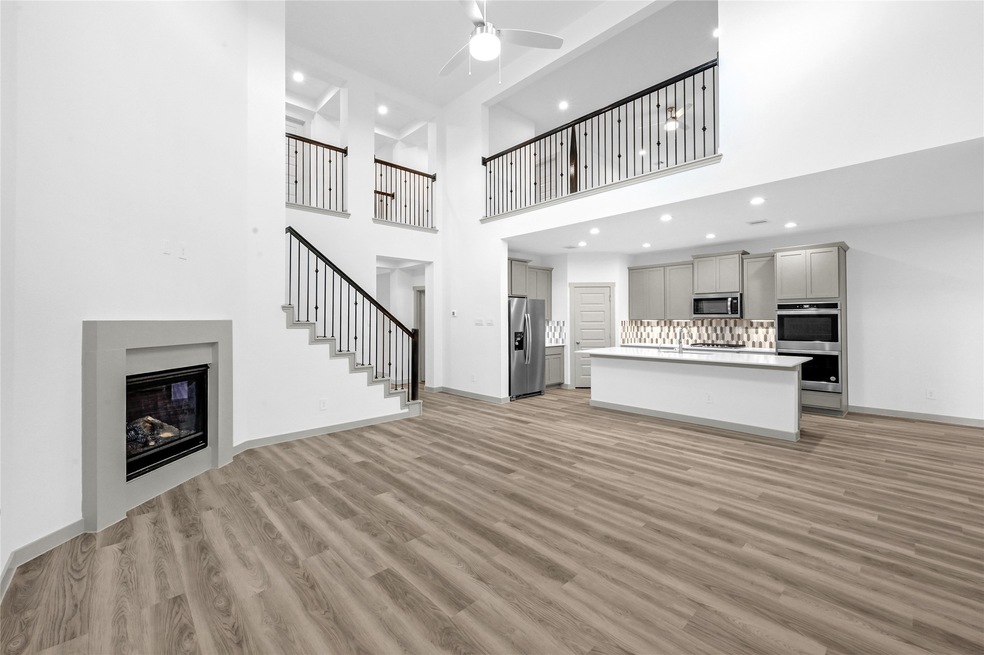 The Chloe Plan by D.R. Horton offers a perfect blend of luxury and function! Luxury Floors all throughout!
What a Wow Facto this home has to offer!