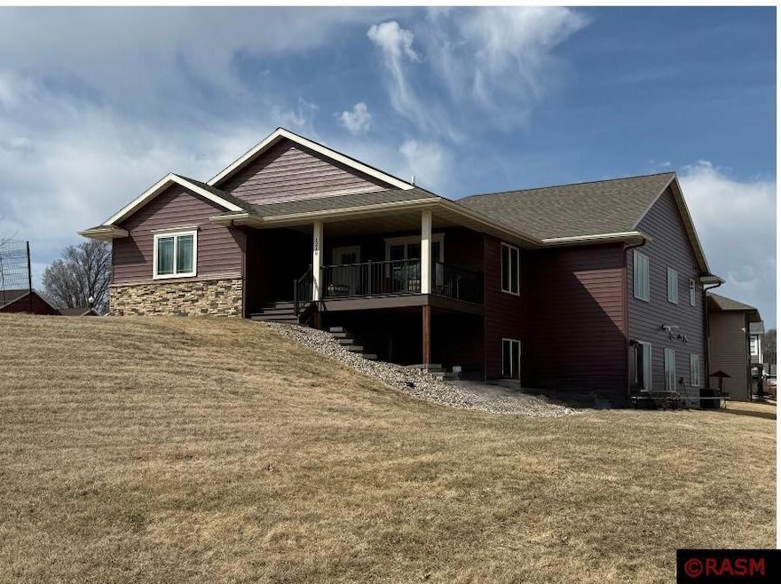 1218 1218 Cottonwood, New Ulm, MN 56073 - photo 1