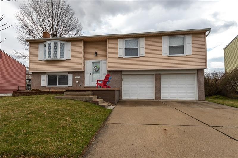 732 N Gross St, Conway, PA 15027 - photo 1