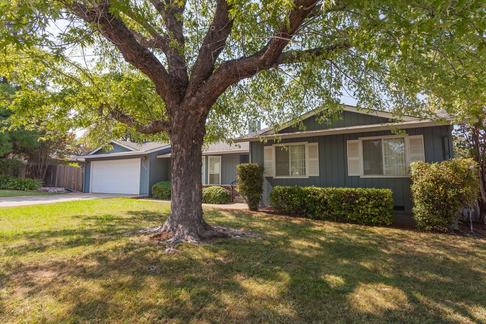 2648 Ivy Hill Dr, Redding, CA 96002 - photo 1