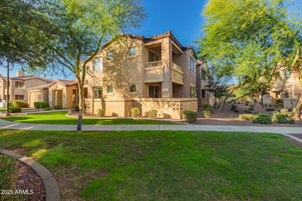 250 W Queen Creek Rd unit 130, Chandler, AZ 85248 - photo 1