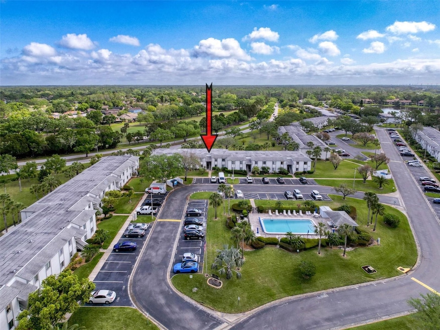 Aerial view of the 110 W Cypress Ct in Oldsmar FL 34677 condo location