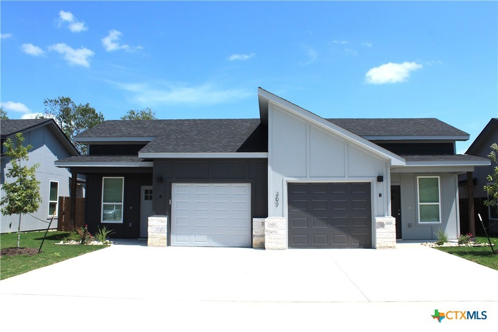 307 Riptide, Temple, TX 76501 - photo 1