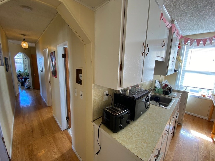 27 Cameron Ave unit 3, Cambridge, MA 02140 - photo 1