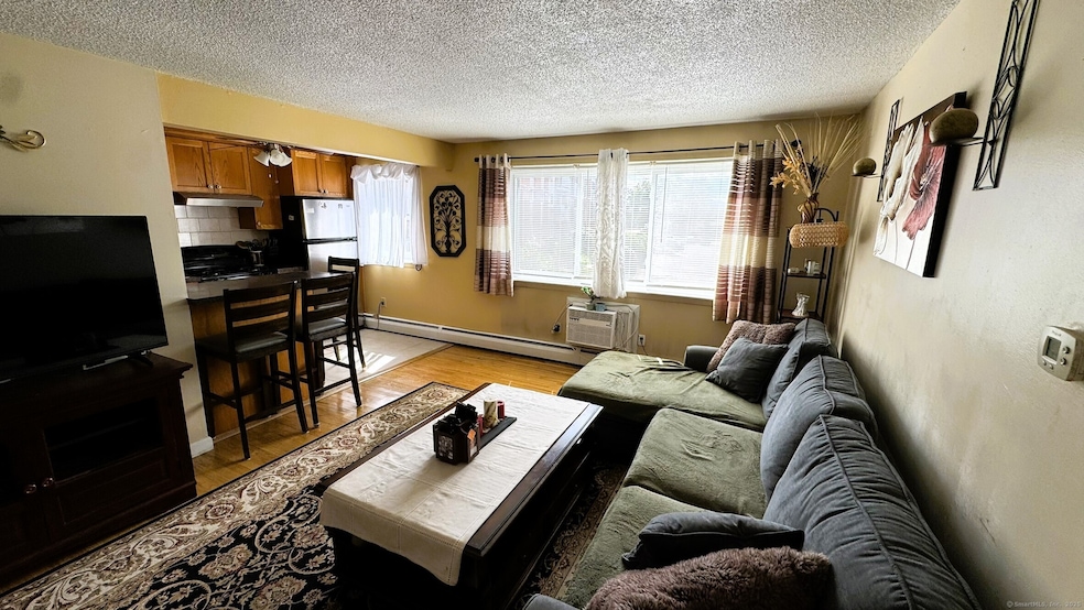 90 Boardman St unit A2, Bristol, CT 06010 - photo 1