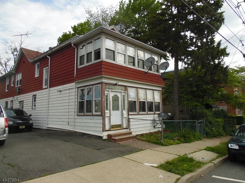 208 W 2nd St, Clifton, NJ 07011 - photo 1