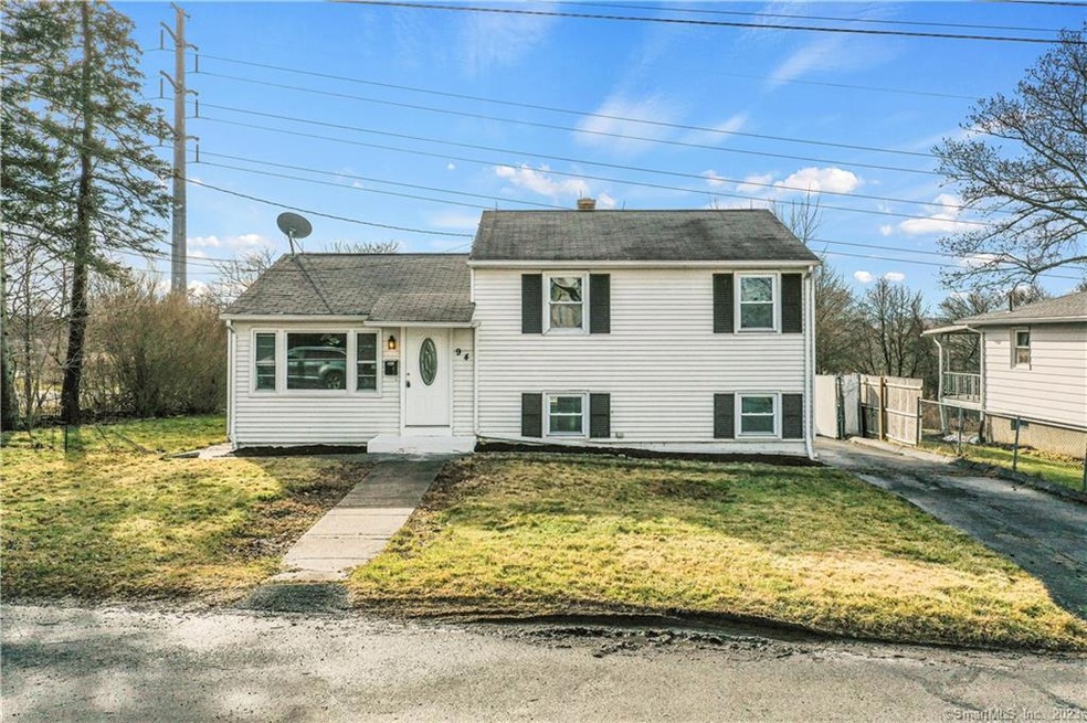 94 Valley View Dr, Waterbury, CT 06708 - photo 1