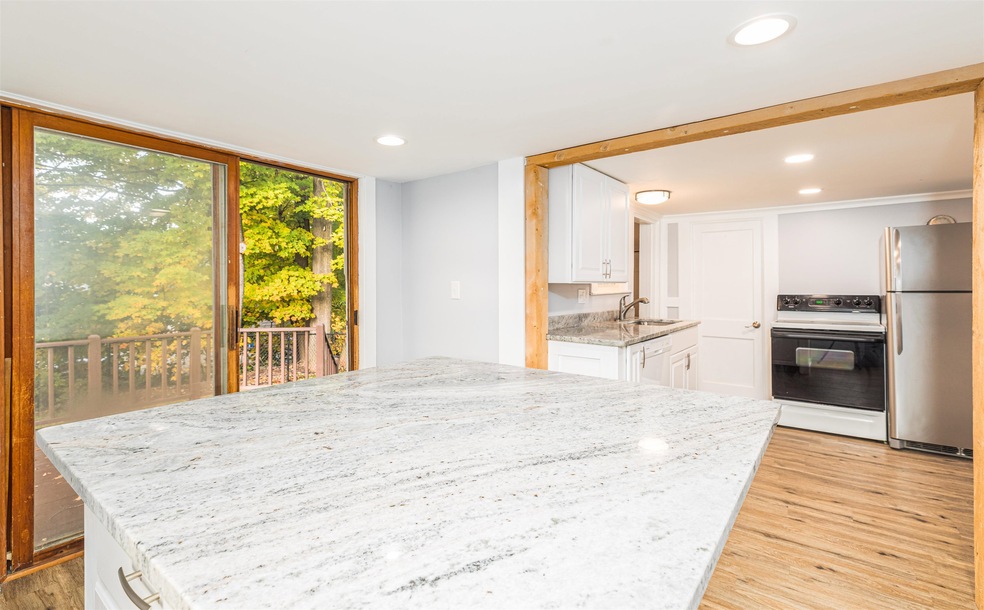 8 Kings Ln, Somersworth, NH 03878 - photo 1