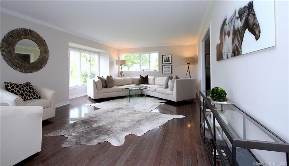 Huge Living Room, part of the open floor plan