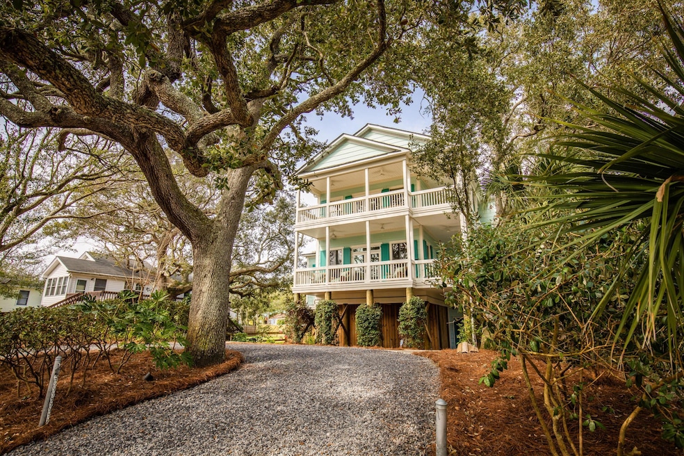 406 E Ashley Ave, Folly Beach, SC 29439 - photo 1