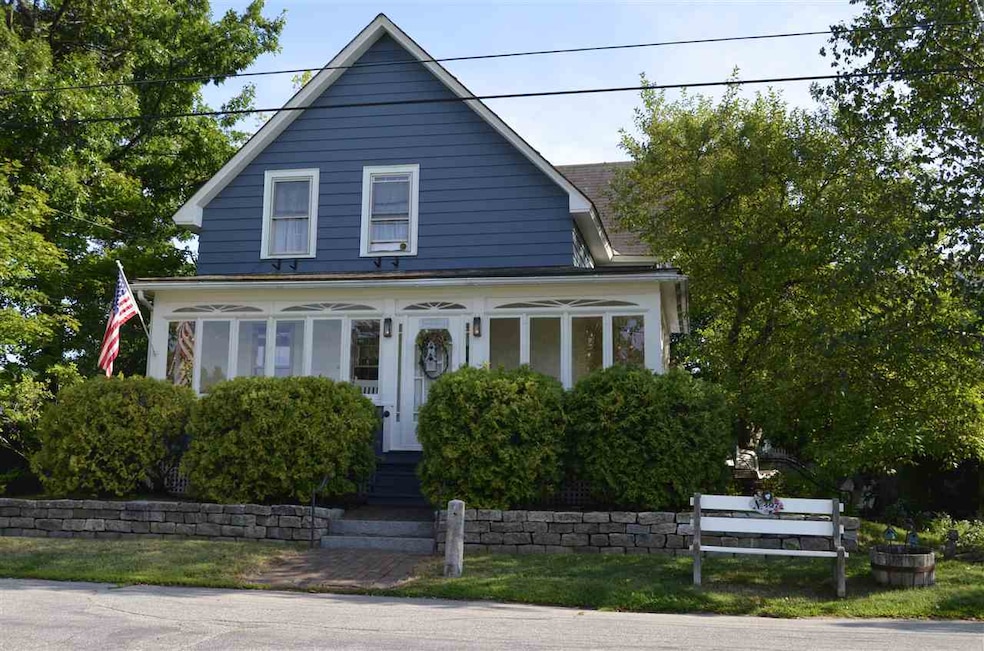 427 Holly Ave, Manchester, NH 03103 - photo 1