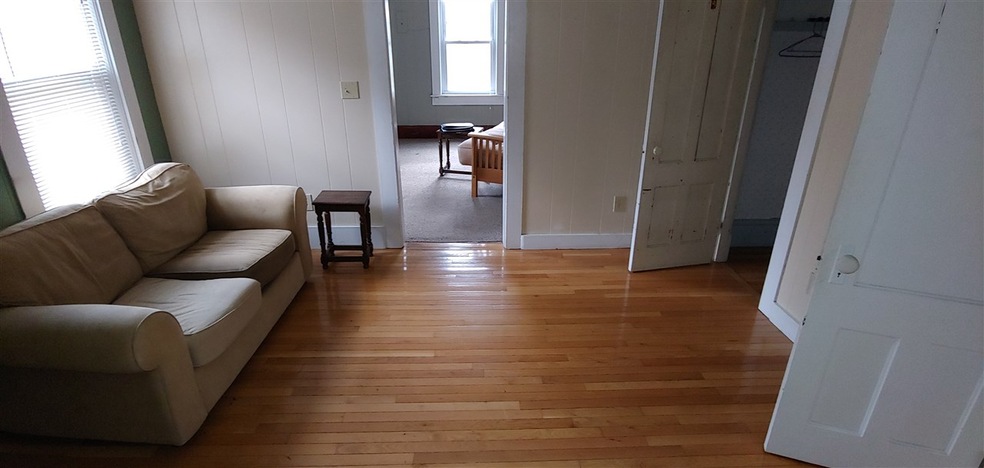 154 Tilden Ave, Richmond, VT 05477 - photo 1