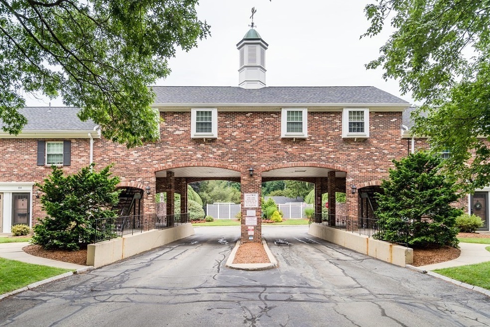 1211 Windsor Dr unit 1211, Framingham, MA 01701 - photo 1