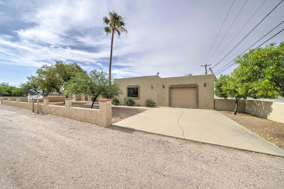 11543 E 6th Ave-1