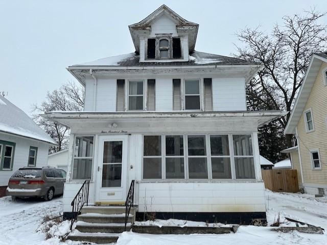 403 5th St SW, Austin, MN 55912 - photo 1