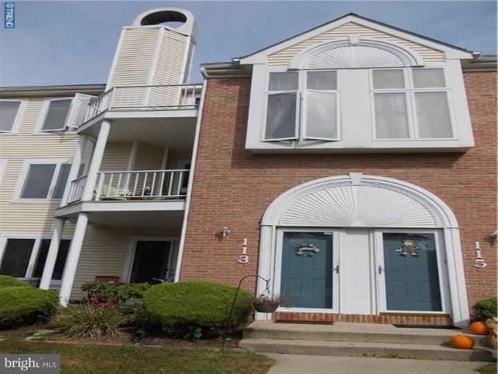 113 Pamela Ct unit 618, Levittown, PA 19057 - photo 1
