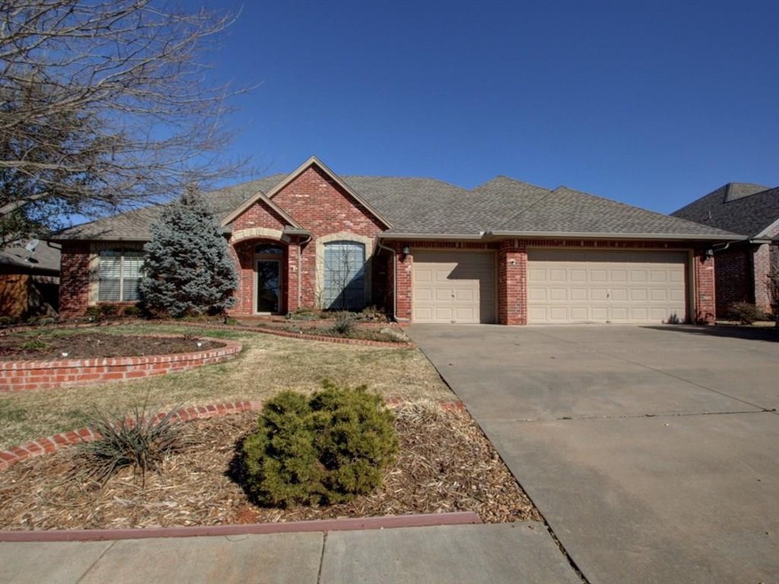 2609 Brenton Dr, Edmond, OK 73012 - photo 1