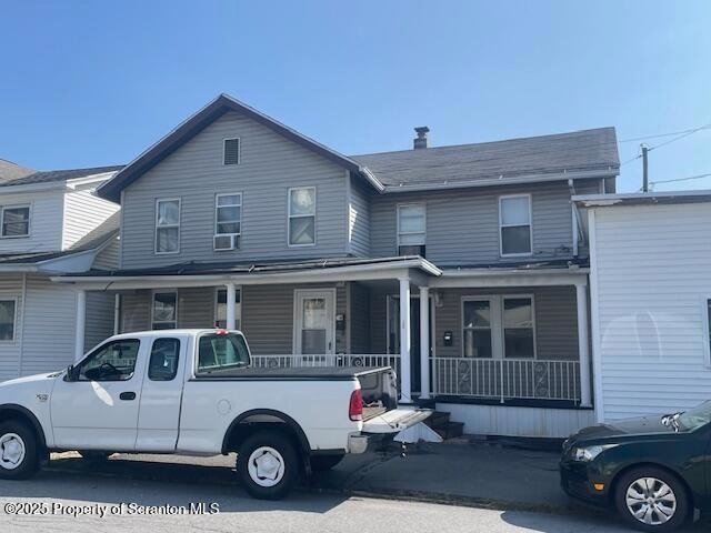 517 Chestnut St, Dunmore, PA 18512 - photo 1