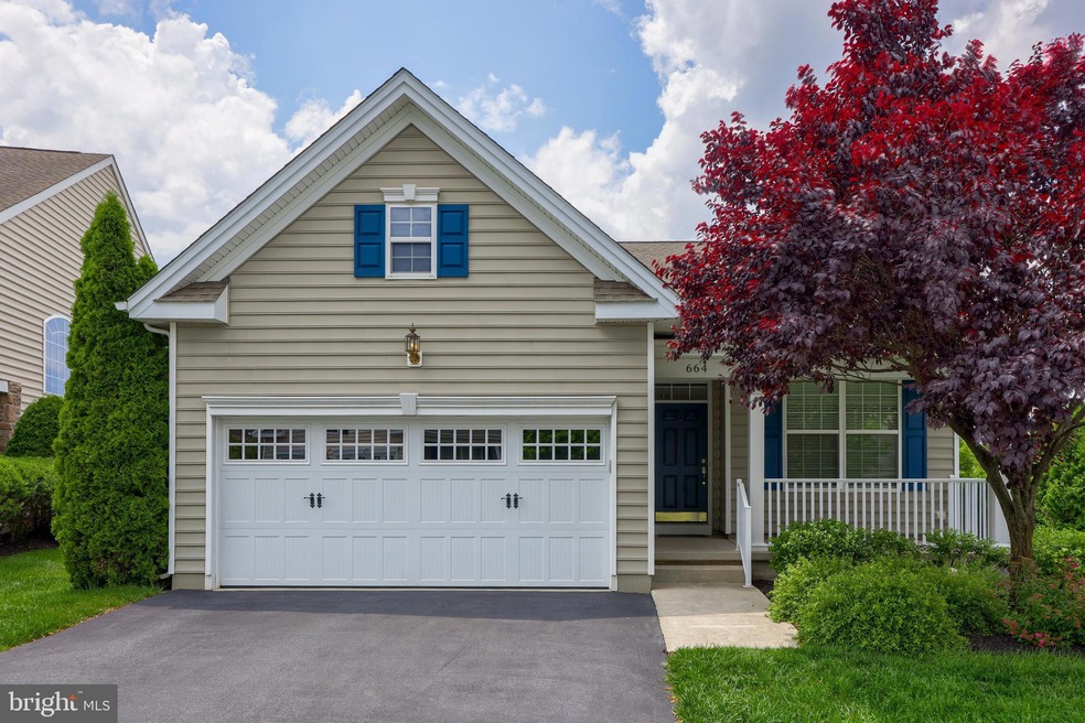 664 Hawthorne Ln unit 72, Mount Joy, PA 17552 - photo 1