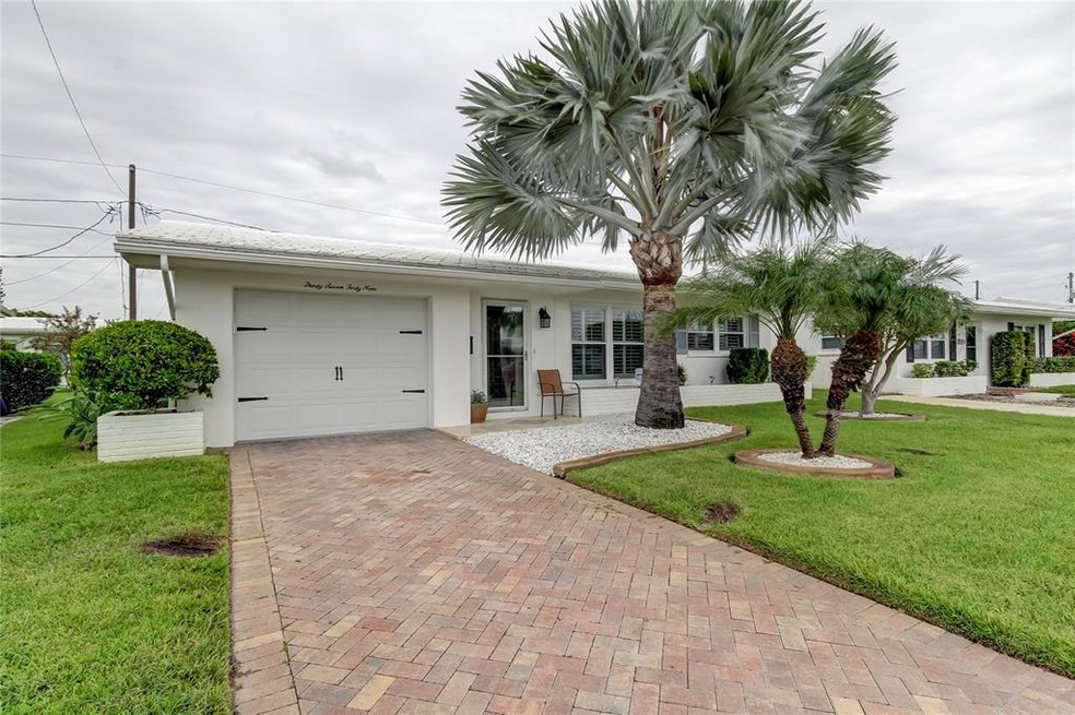 Home is here, 3749 97th Terrace N -- beautiful pal
