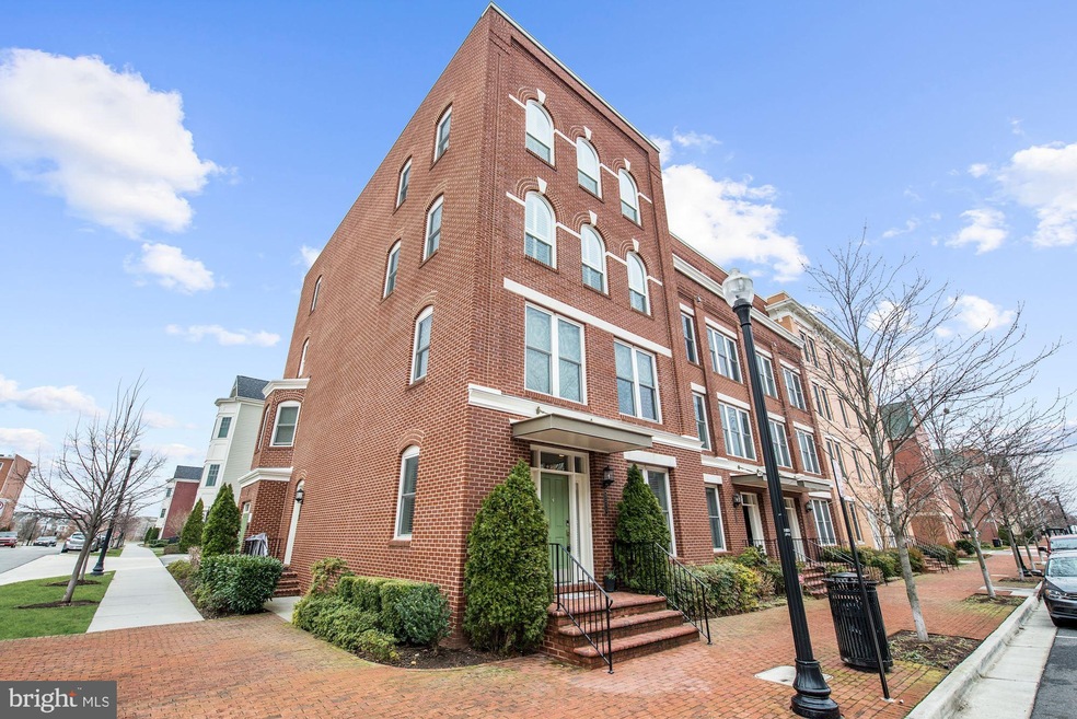 2215 Main Line Blvd, Alexandria, VA 22301 - photo 1