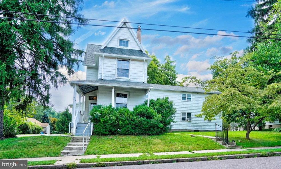 608 Heckel Ave, Spring City, PA 19475 - photo 1