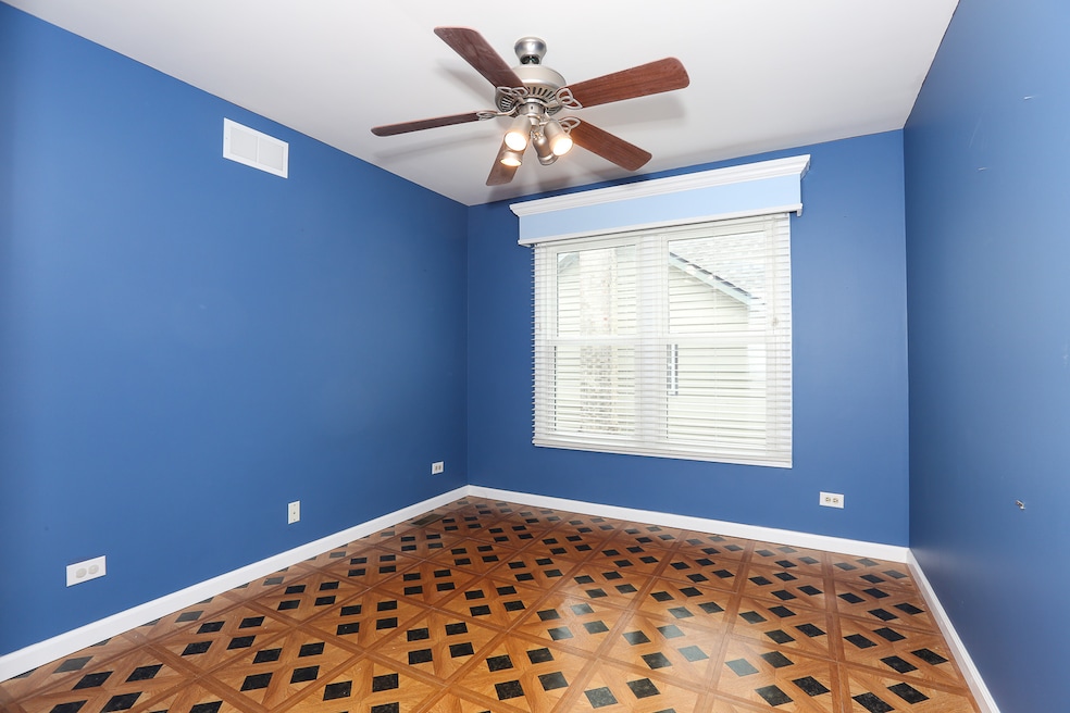 1191 Oakton Ln, Naperville, IL 60540 - photo 1