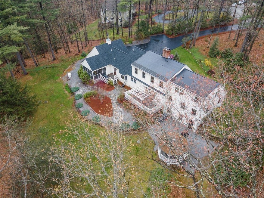 44 Woburn Abbey Dr, Bedford, NH 03110 - photo 1