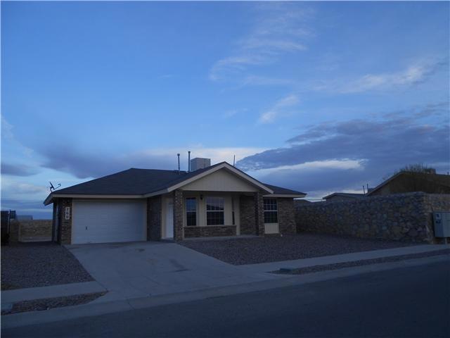 760 Desierto Bonito St, Horizon City, TX 79928 - photo 1