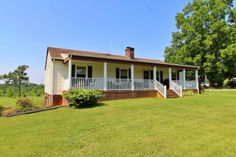 1967 Cub Creek Rd, Appomattox, VA 24522 - photo 1