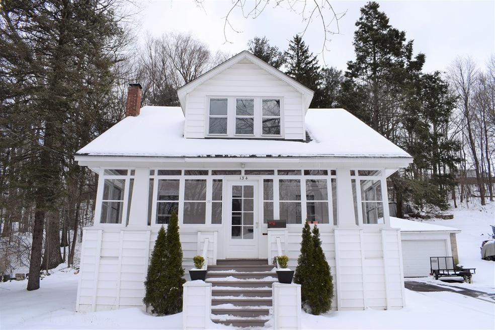 134 Beaconsfield Rd, Worcester, MA 01602 - photo 1