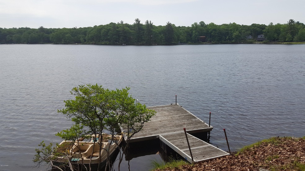 201 Mountain Lake Dr, Dingmans Ferry, PA 18328 - photo 1