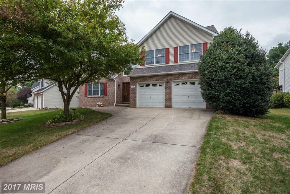 419 Hawkridge Ln, Sykesville, MD 21784 - photo 1
