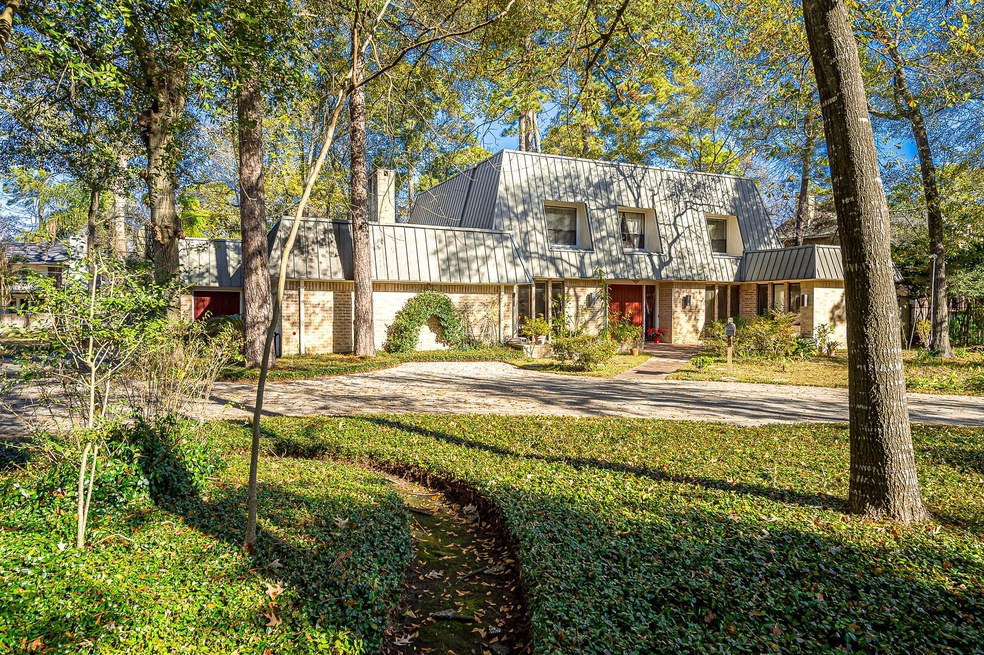 10934 Leaning Ash Ln, Houston, TX 77079 - photo 1