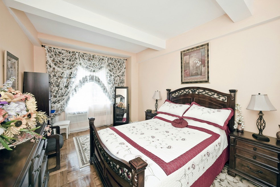 3901 Independence Ave unit 1L, Bronx, NY 10463 - photo 1