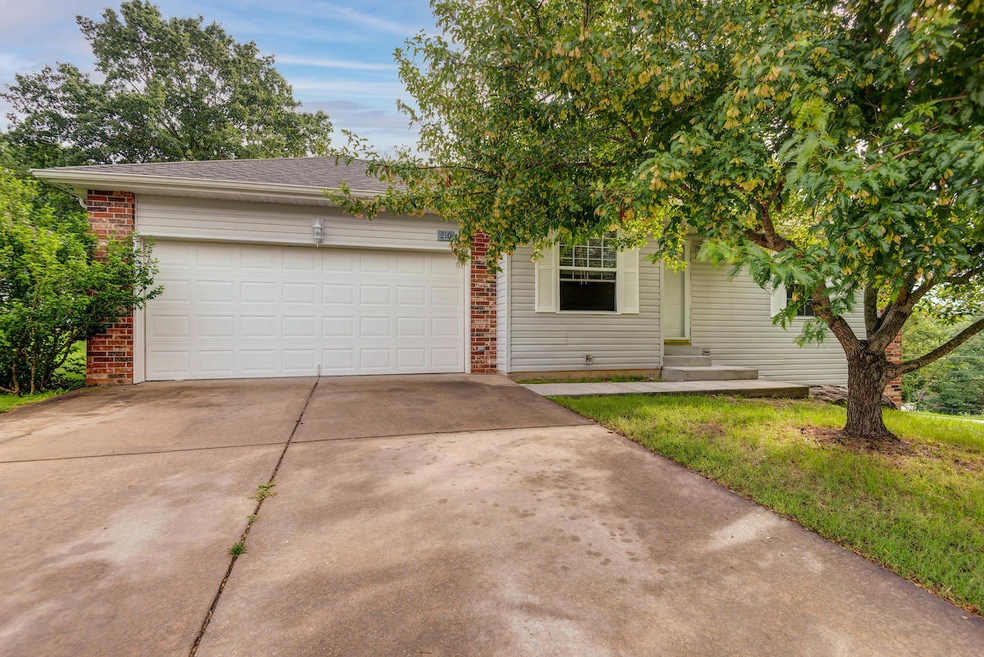 210 Shady Acres Cir, Nixa, MO 65714 - photo 1