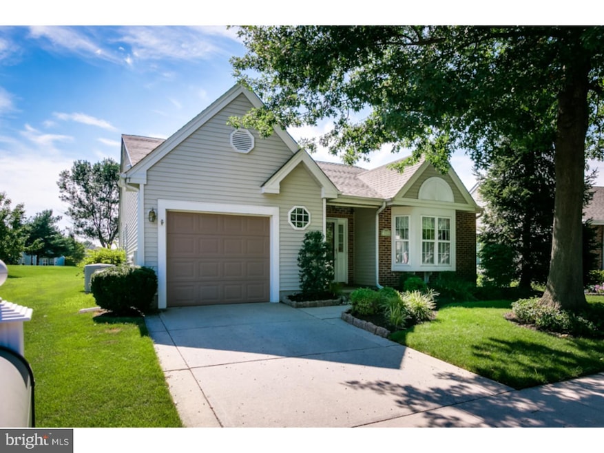 941 Larkspur Place S, Mount Laurel, NJ 08054 - photo 1