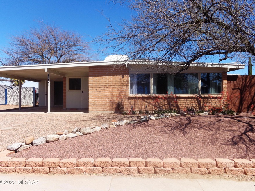 8201 E Nicaragua Dr, Tucson, AZ 85730 - photo 1