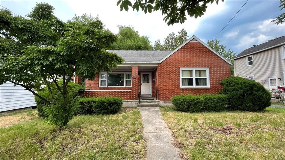 339 Main St, Freemansburg, PA 18017 - photo 1