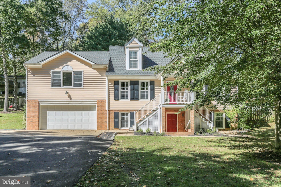 1300 Heatherbrook Ct, Fredericksburg, VA 22407 - photo 1