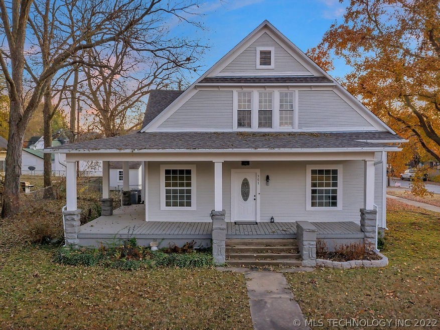 301 E Will Rogers Blvd, Claremore, OK 74017 - photo 1