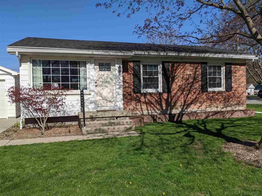 2806 17th Ave, Port Huron, MI 48060 - photo 1