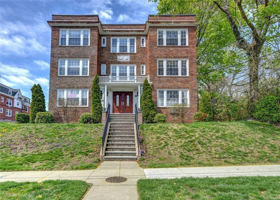 124 Blackstone Blvd unit 2, Providence, RI 02906 - photo 1