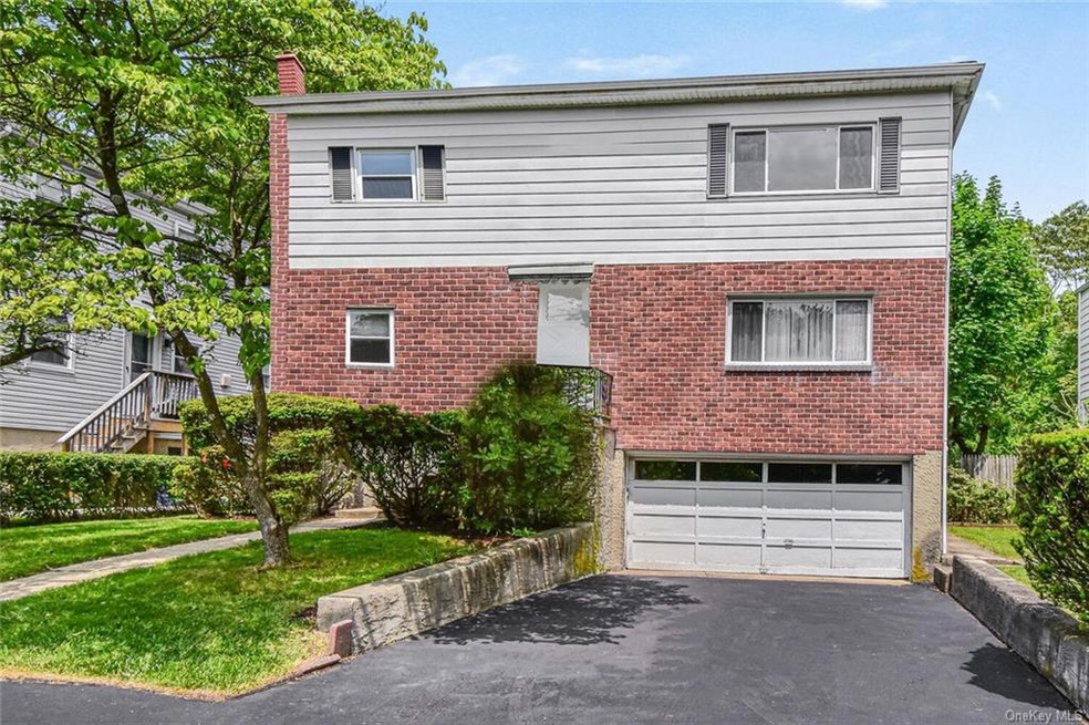 7 1/2 Green St, Hastings-On-hudson, NY 10706 - photo 1