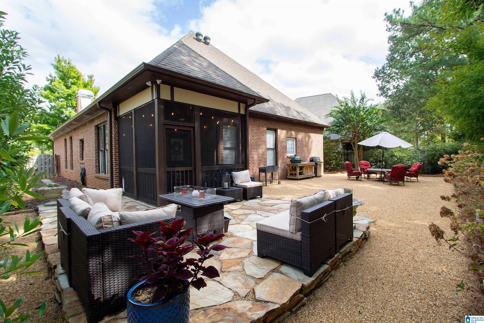 2347 Abbeyglen Cir, Birmingham, AL 35226 - photo 1