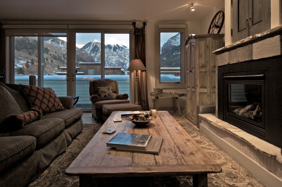 living with box canyon view