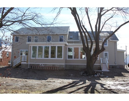 18 Seagirt Ave unit A, Saugus, MA 01906 - photo 1